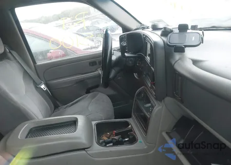 2006 Chevrolet Suburban 1500 Lt from USA, damaged, VIN 1GNFK16Z76J100848